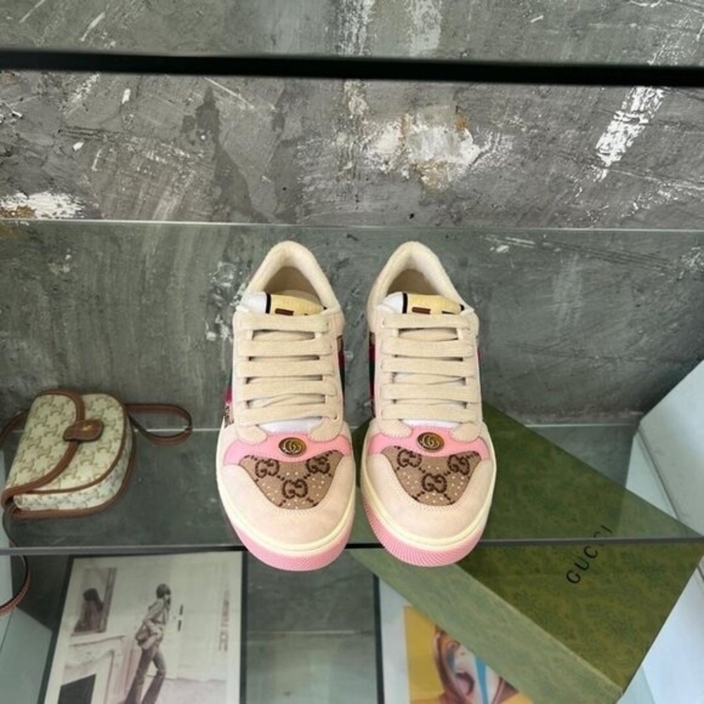 Gucci Pink Leather & Monogram Low-Top Sneakers with Green Stripe - Picture 3 of 4